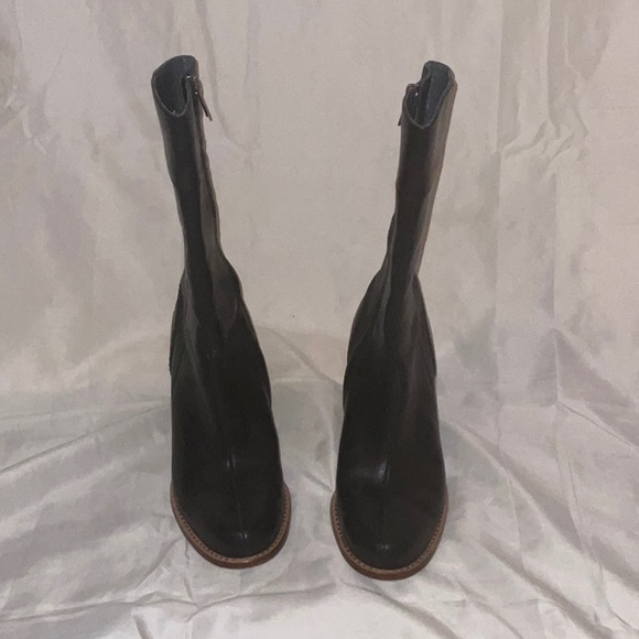 UGG Shoes - Ugg Boots with Heel Size 7